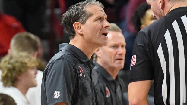 Razorbacks Eric Musselman against Georgia